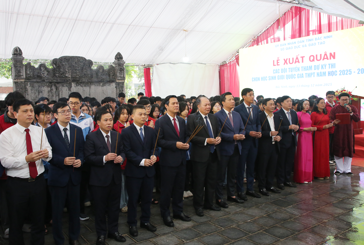 Lễ xuất quân các đội tuyển tham dự Kỳ thi chọn học sinh giỏi Quốc gia năm học 2025 - 2026